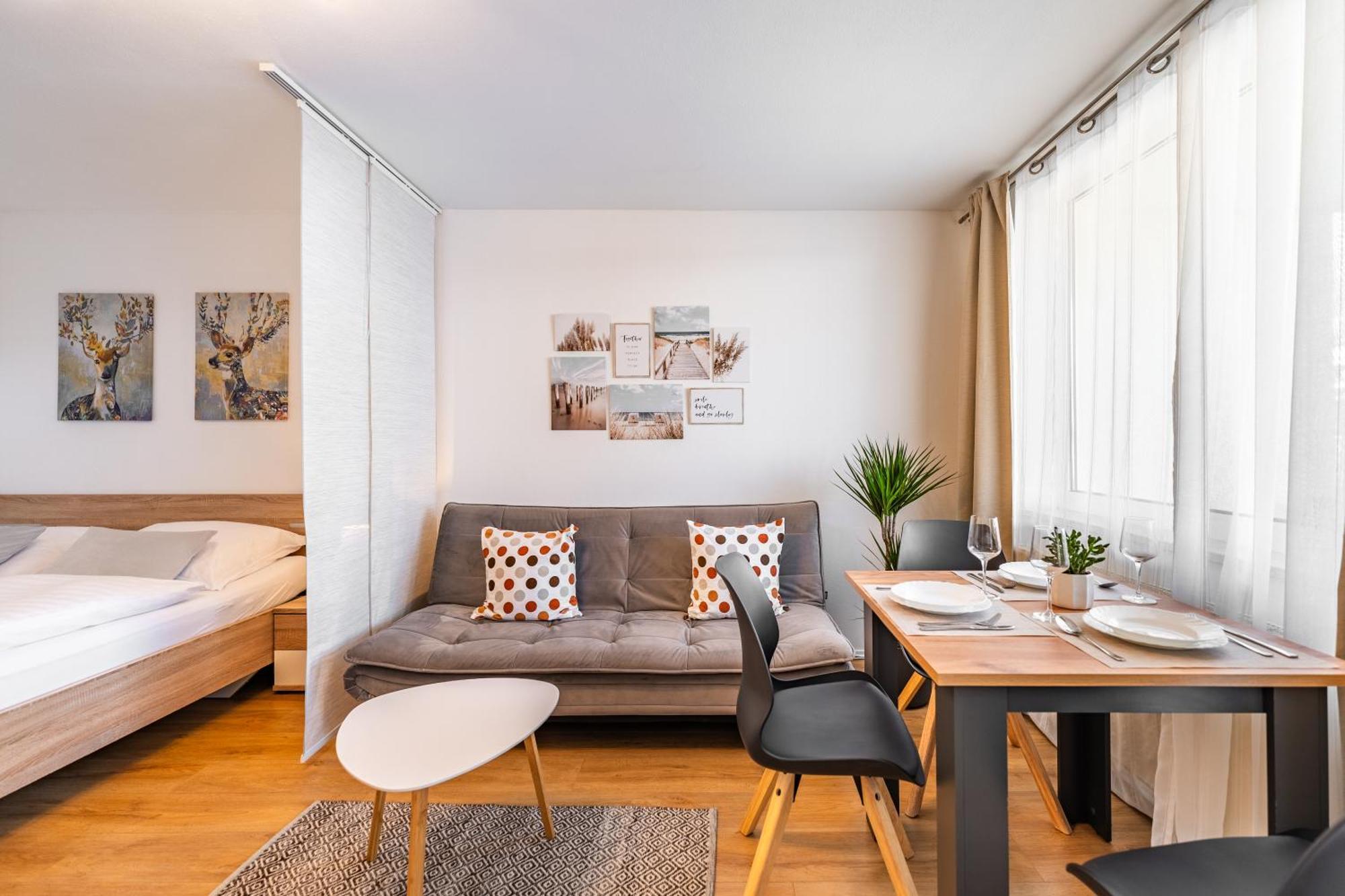 Billys Apartment Zentrum, Renoviert, Garage, Netflix モントゼー エクステリア 写真
